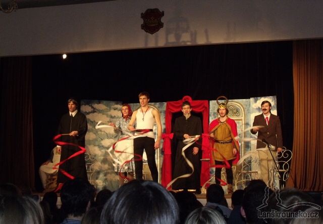 13_Zaverecna scena.jpg